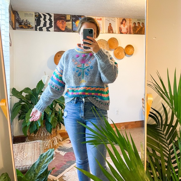 Vintage One Of a Kind Knit Genesis Sweater - Picture 8 of 9